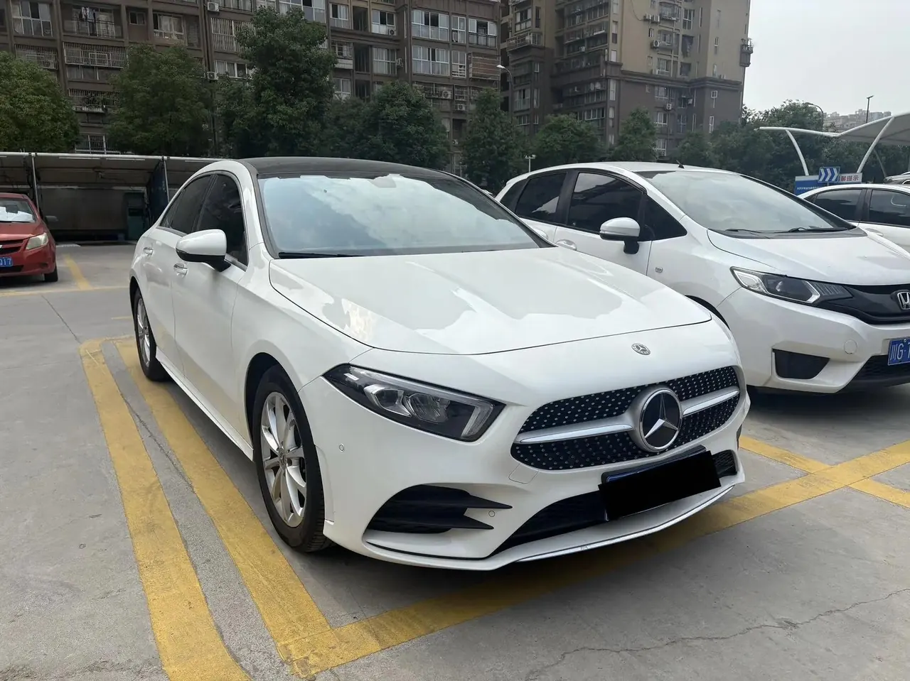 Mercedes Benz A- Class 2020 model facelift A 200 L Sport Sedan Luxury Edition 3