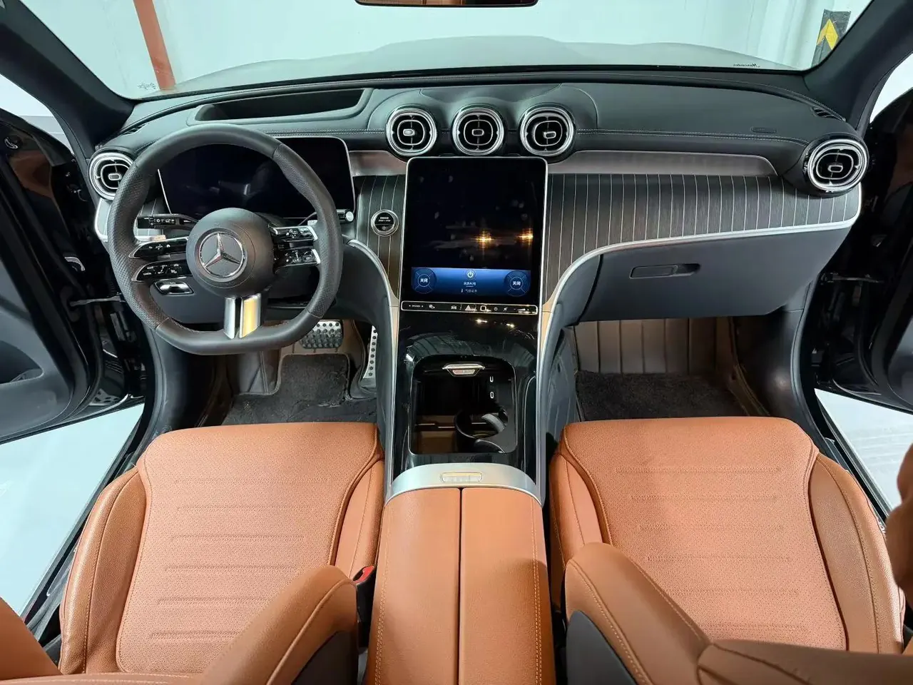 Mercedes Benz 2024 GLC 300 L 4MATIC 48V 2.0T Sporty 5-Seater Automatic 4