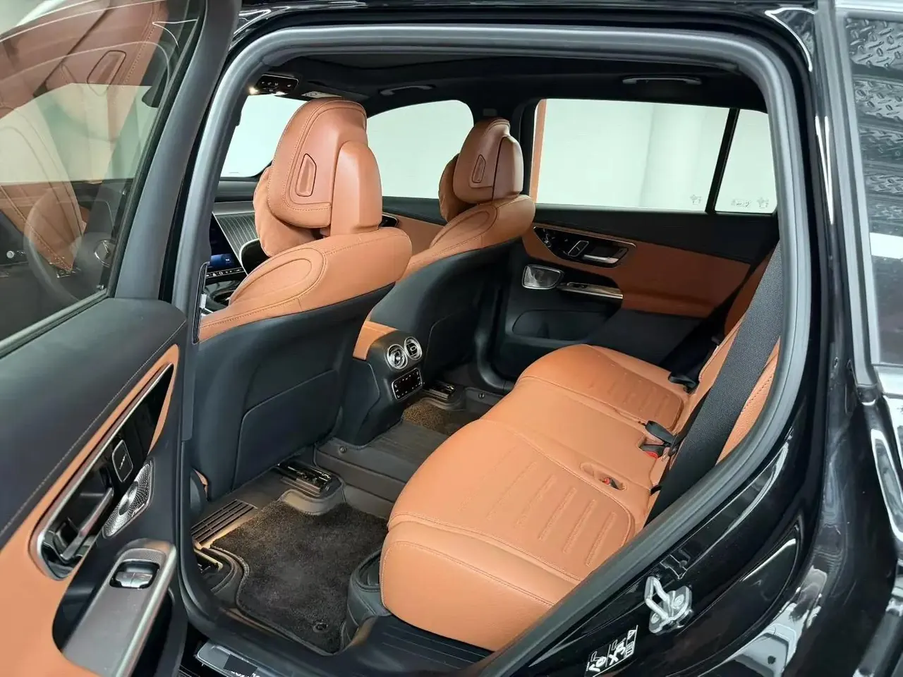 Mercedes Benz 2024 GLC 300 L 4MATIC 48V 2.0T Sporty 5-Seater Automatic 5