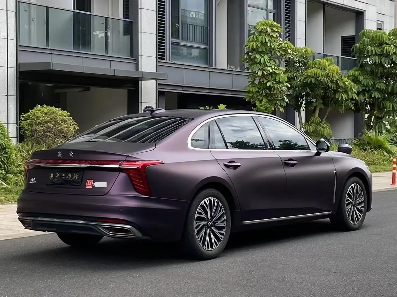 HongQi H5 2024 2.0T Auto Zhilian Flag Chang Edition 9