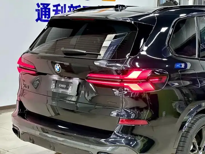 BMW X5 2023 xDrive 30Li exclusive m sports obsidian night suit 10