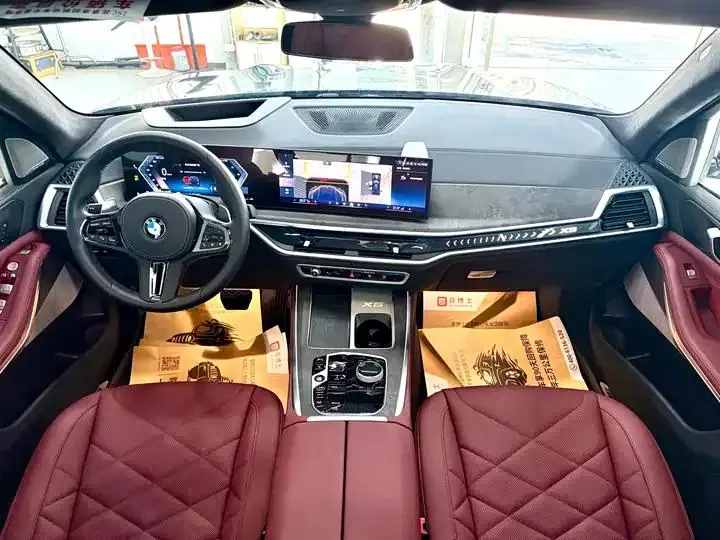 BMW X5 2023 xDrive 30Li exclusive m sports obsidian night suit 13