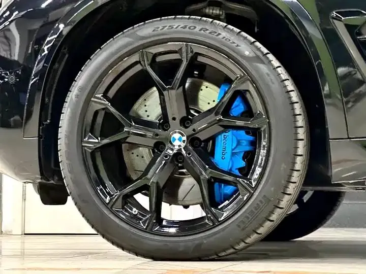 BMW X5 2023 xDrive 30Li exclusive m sports obsidian night suit 6