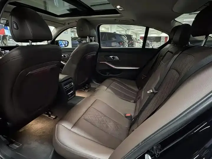 BMW i3 2024 eDrive 35 L 11