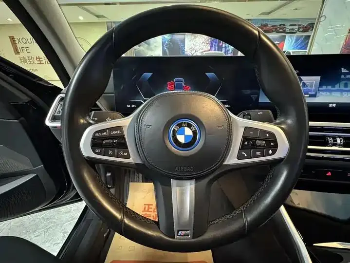 BMW i3 2024 eDrive 35 L 5