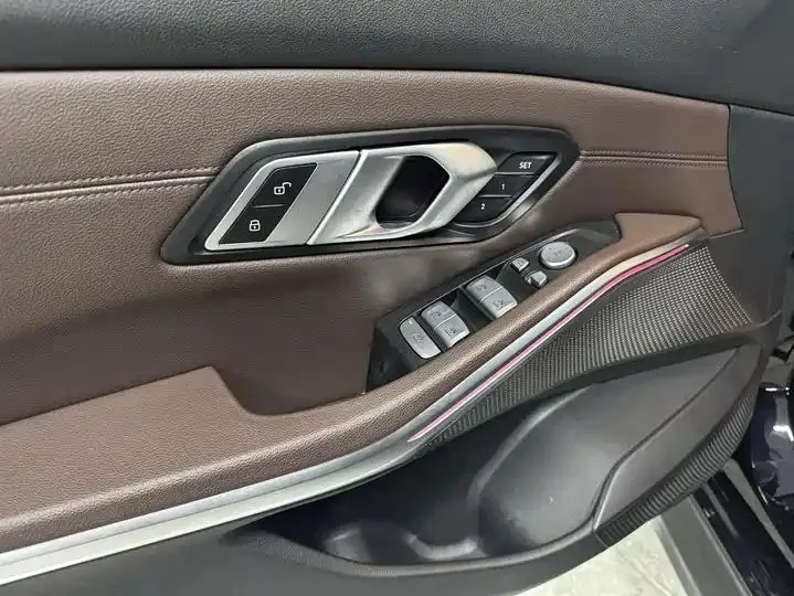 BMW i3 2024 eDrive 35 L 7