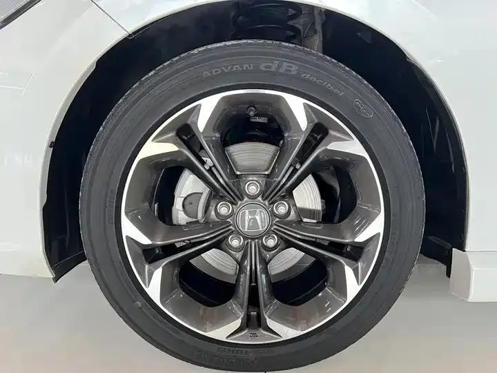 Civic 2023 240TURBO CVT Control C Special Edition 14