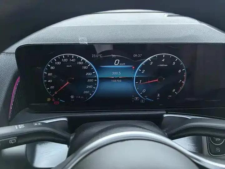 Mercedes Benz GLB 2021 model GLB 200 Sport version 14