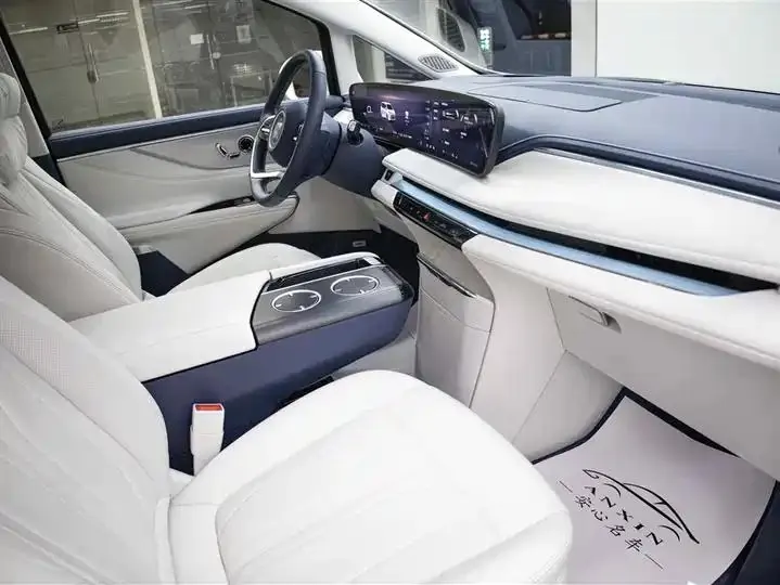 Buick GL8 New Energy 2024 Lu Zun Luxury Edition 6 18