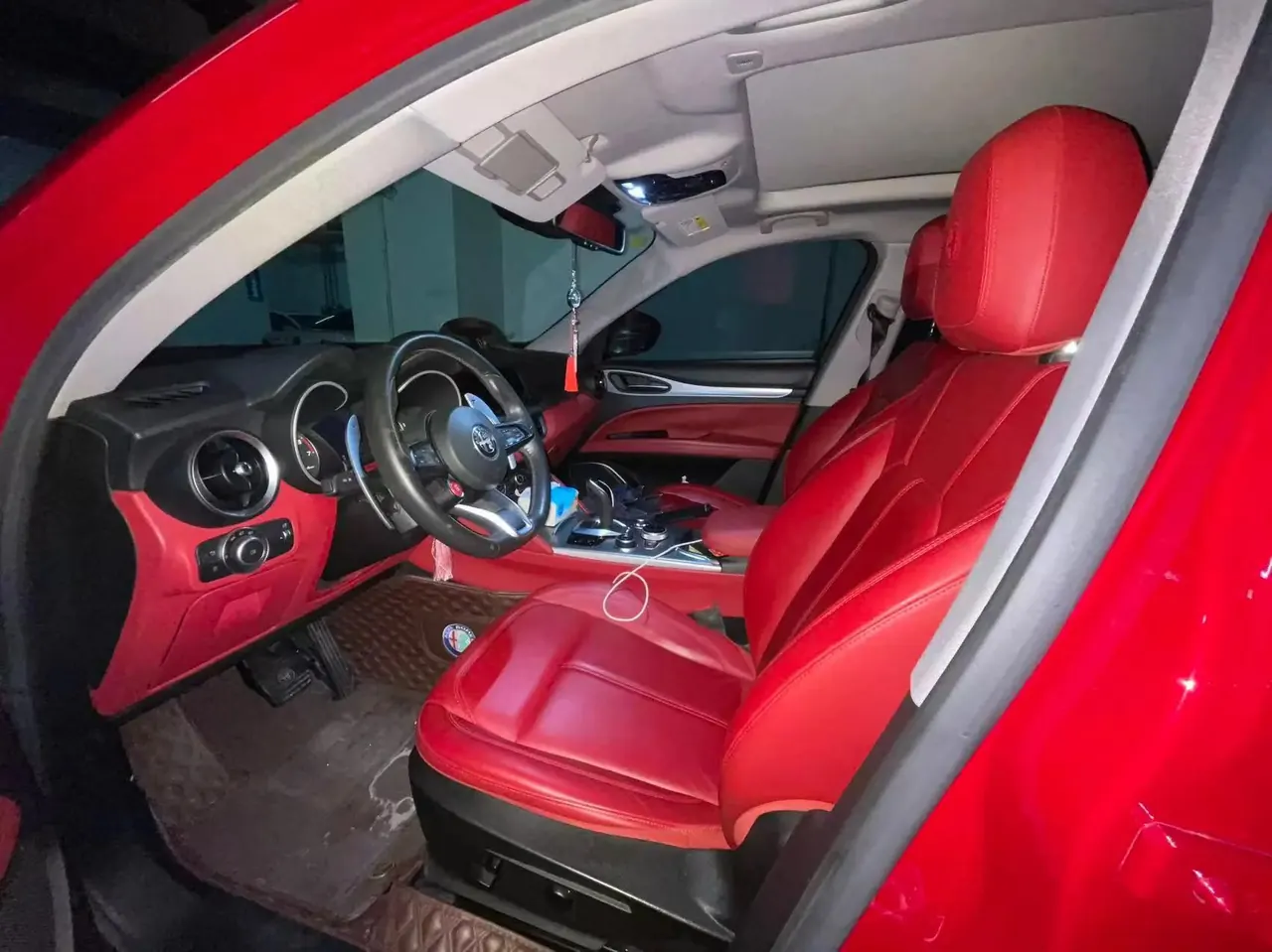 Stelvio Steinway 2020 2.0T 280HP Deluxe Edition 2