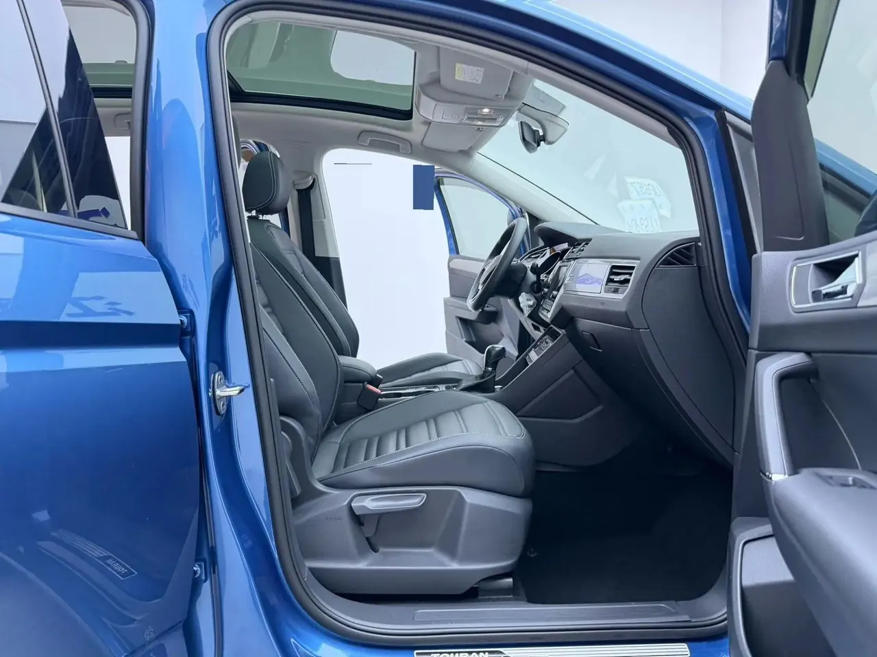 Touran 2021 Touran L 280TSI DSG Comfort Edition 7 12