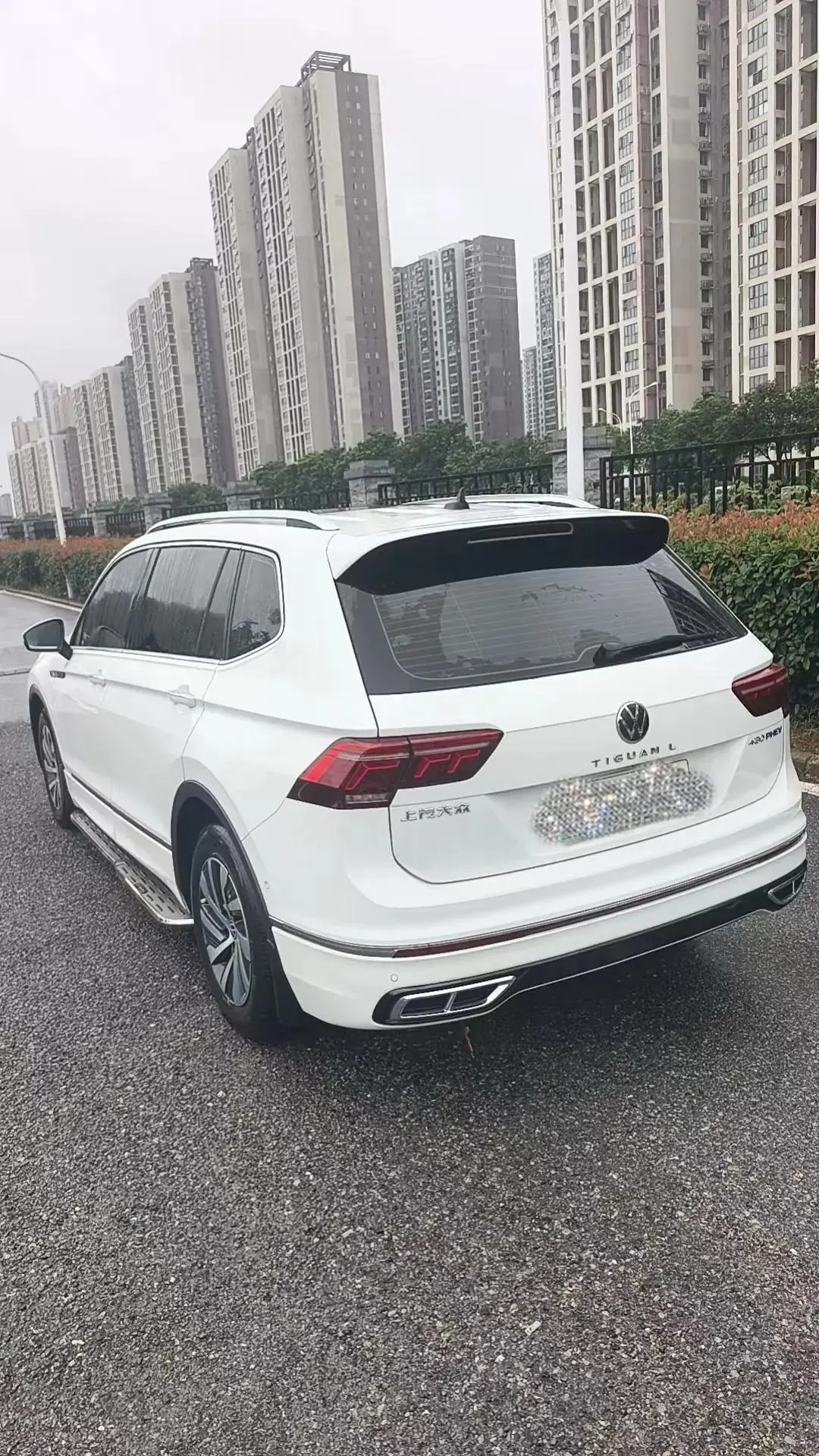 Tiguan L New Energy 2023 430PHEV Plug-in Hybrid Premium Edition 2