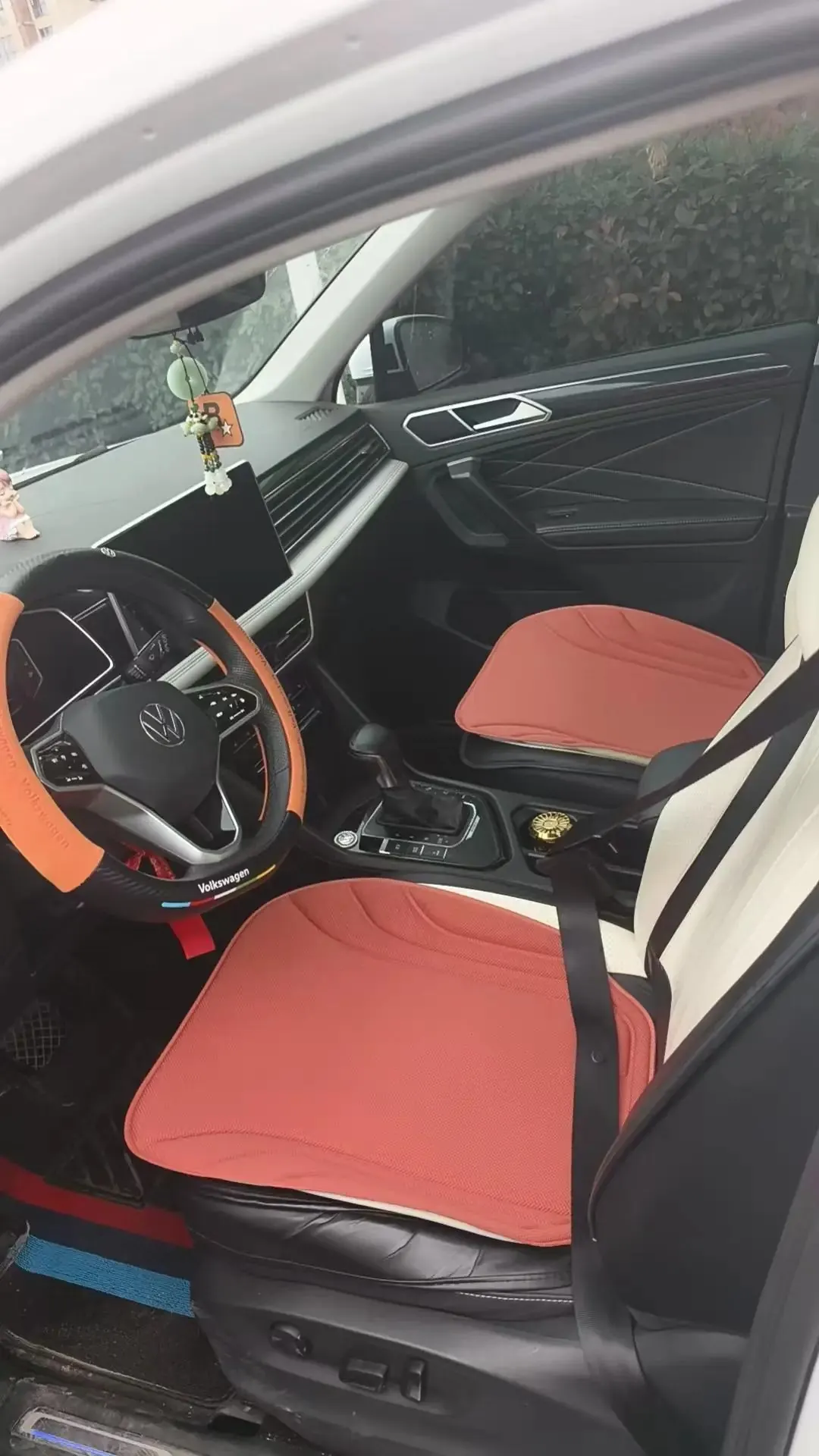 Tiguan L New Energy 2023 430PHEV Plug-in Hybrid Premium Edition 3
