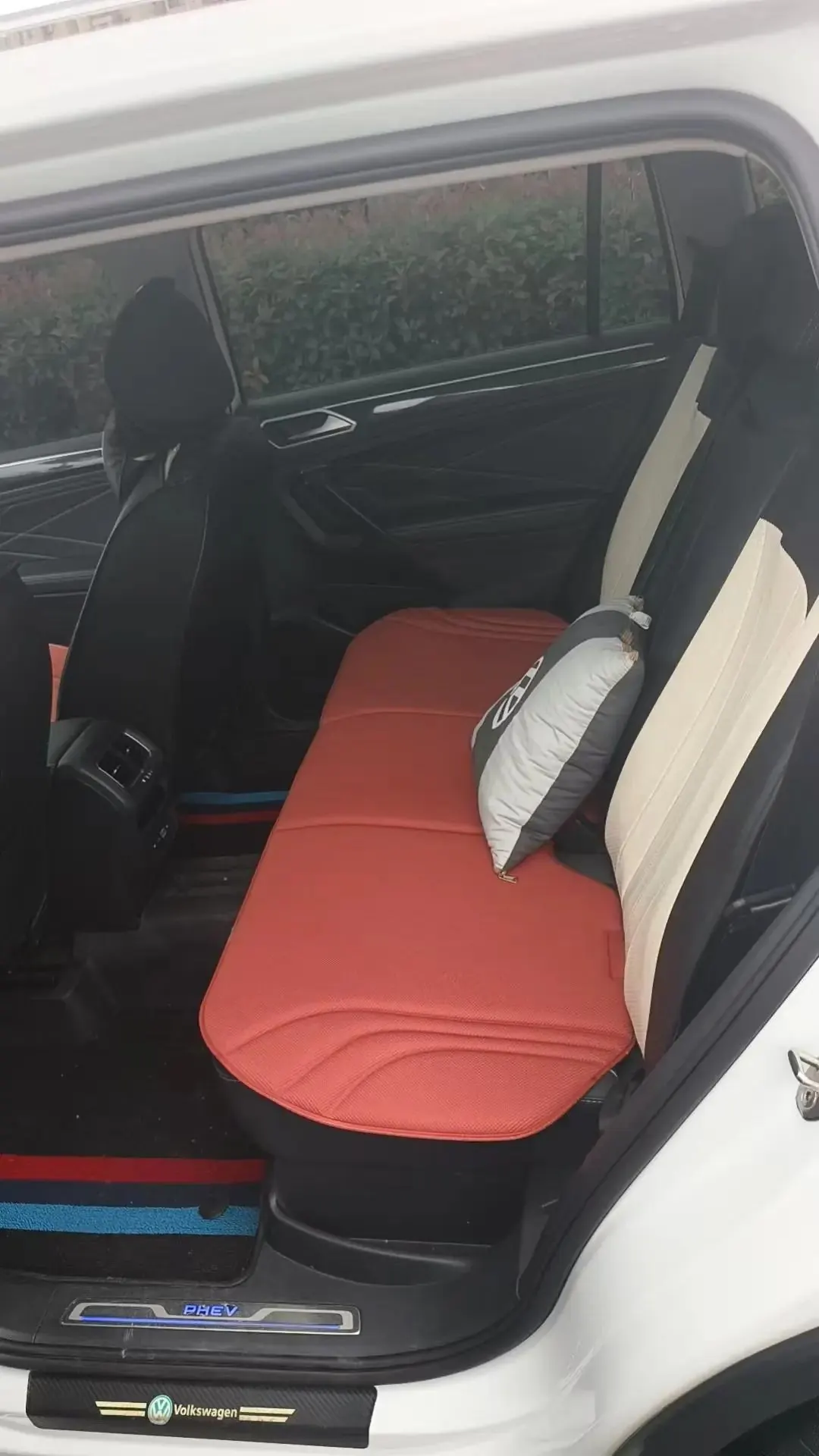 Tiguan L New Energy 2023 430PHEV Plug-in Hybrid Premium Edition 4