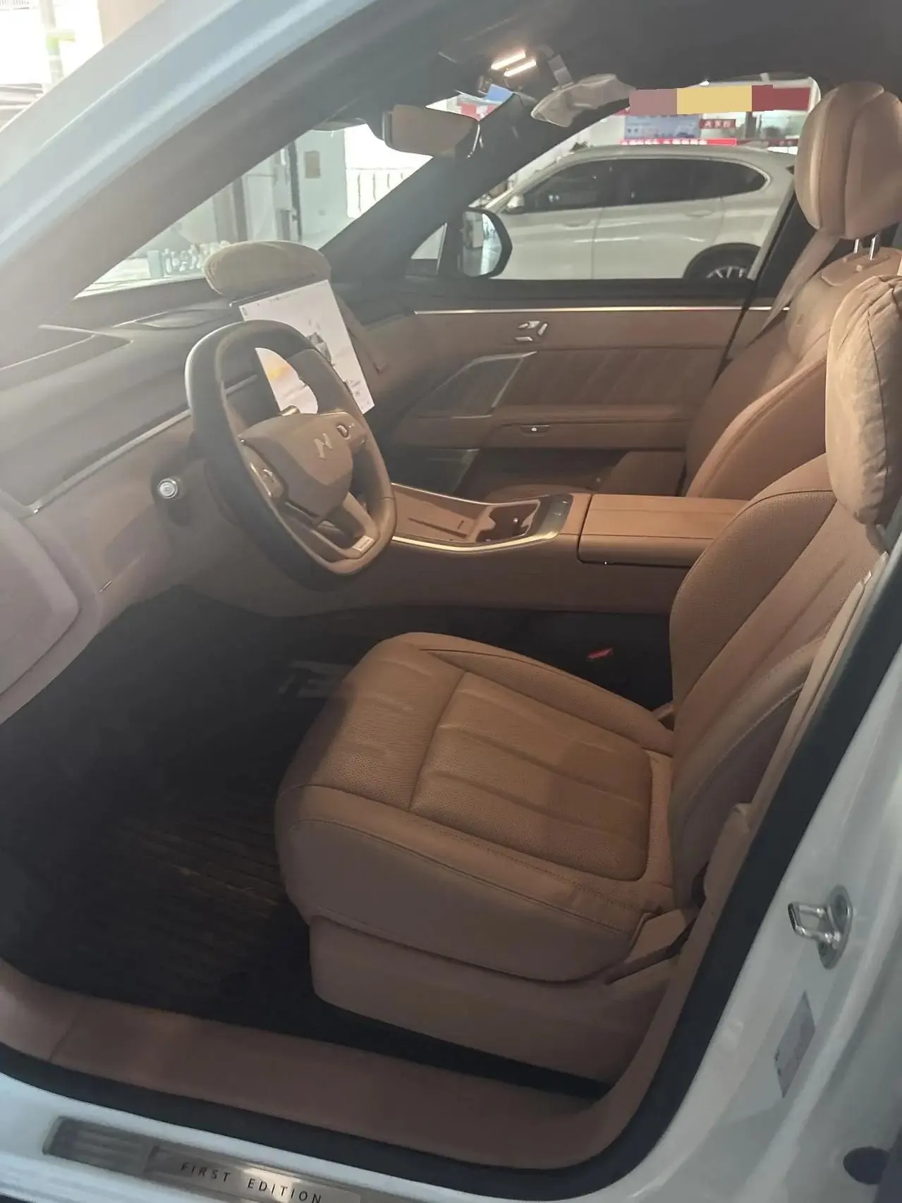 ONVO 2025 L90 Max six-seat automatic gear 7