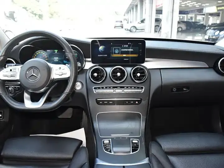 Mercedes Benz Class C 2021 C 260 L Sports Edition 4MATIC 15