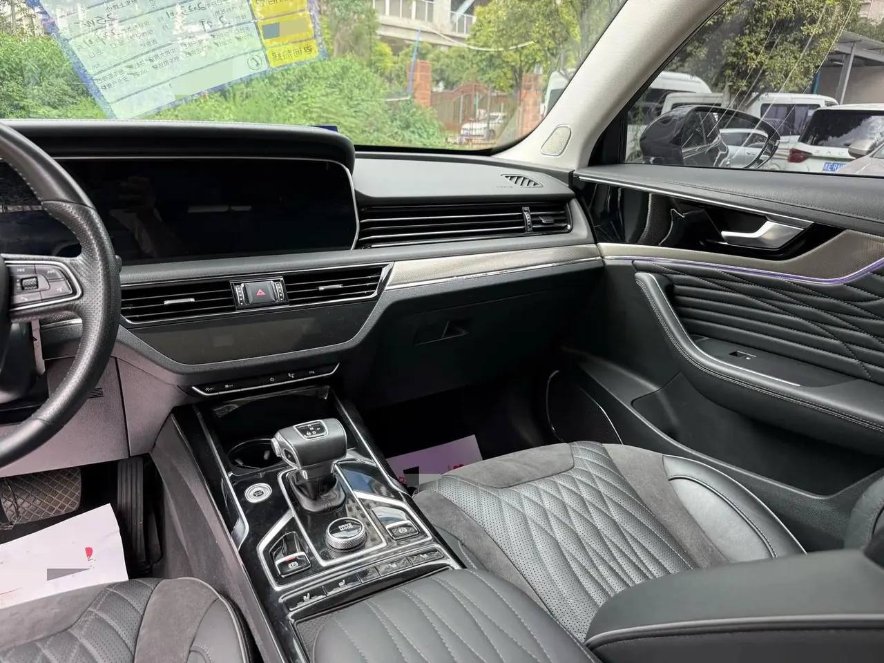 HongQi HS5 2022 2.0T Smart Flag Enjoy Four-wheel Drive Edition 13