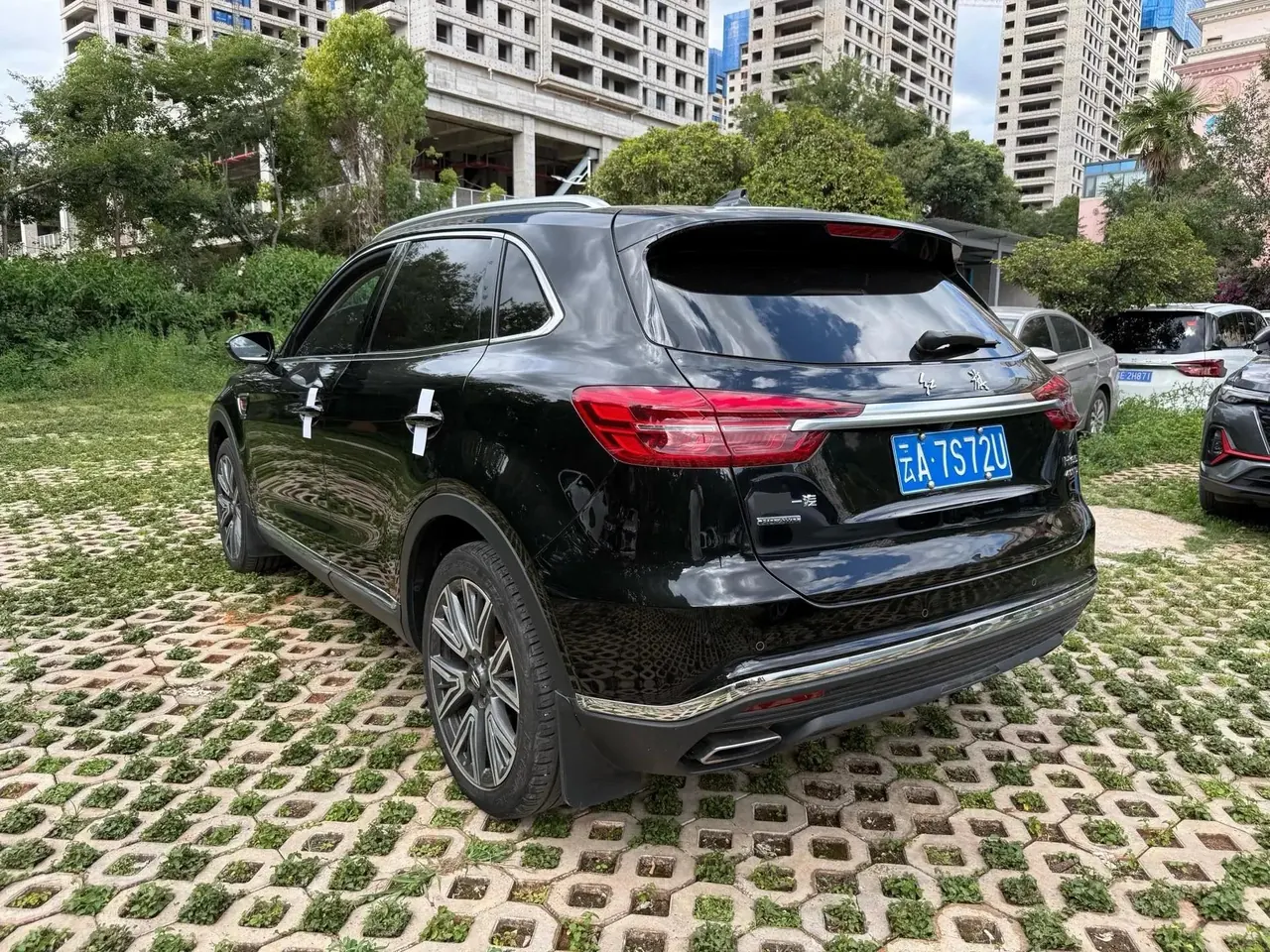 HongQi HS5 2022 2.0T Smart Flag Enjoy Four-wheel Drive Edition 16