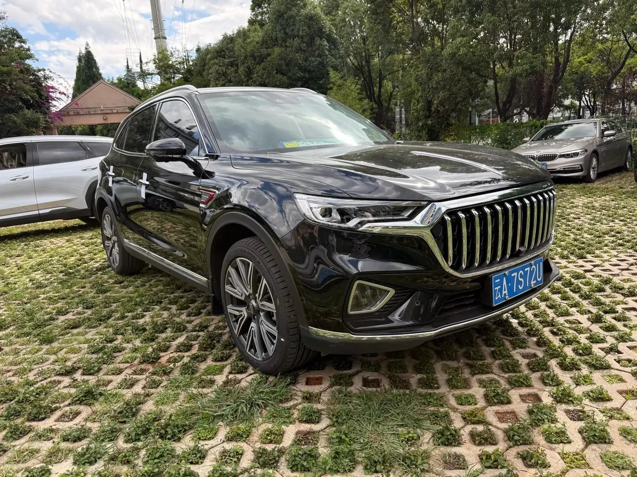 HongQi HS5 2022 2.0T Smart Flag Enjoy Four-wheel Drive Edition 3