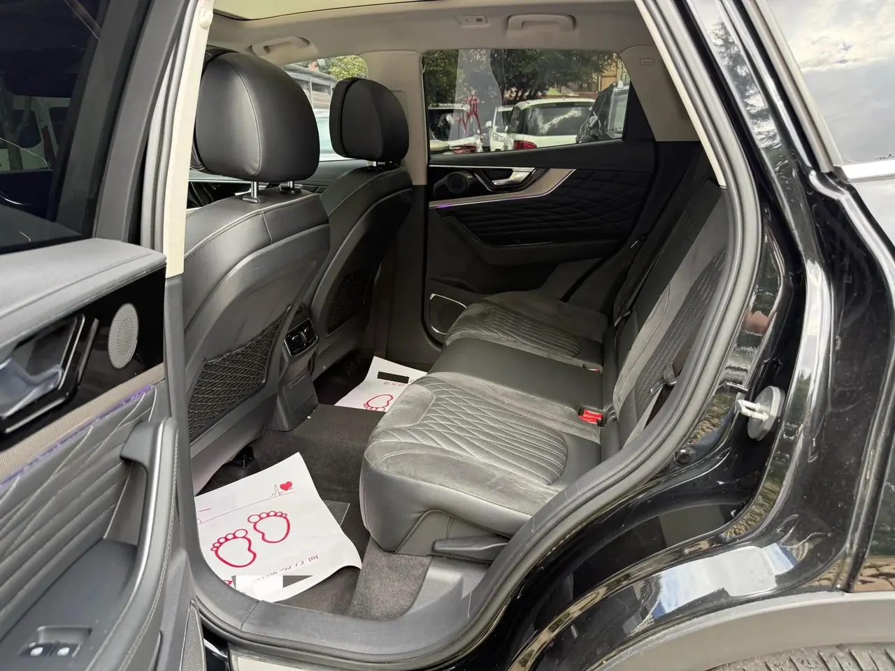 HongQi HS5 2022 2.0T Smart Flag Enjoy Four-wheel Drive Edition 5