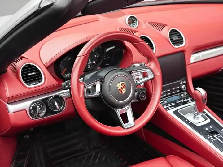 Porsche 718 2022 Boxster 2.0T 12