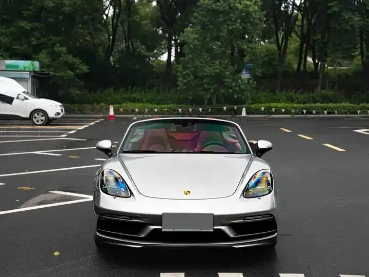 Porsche 718 2022 Boxster 2.0T 3