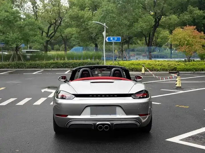 Porsche 718 2022 Boxster 2.0T 6