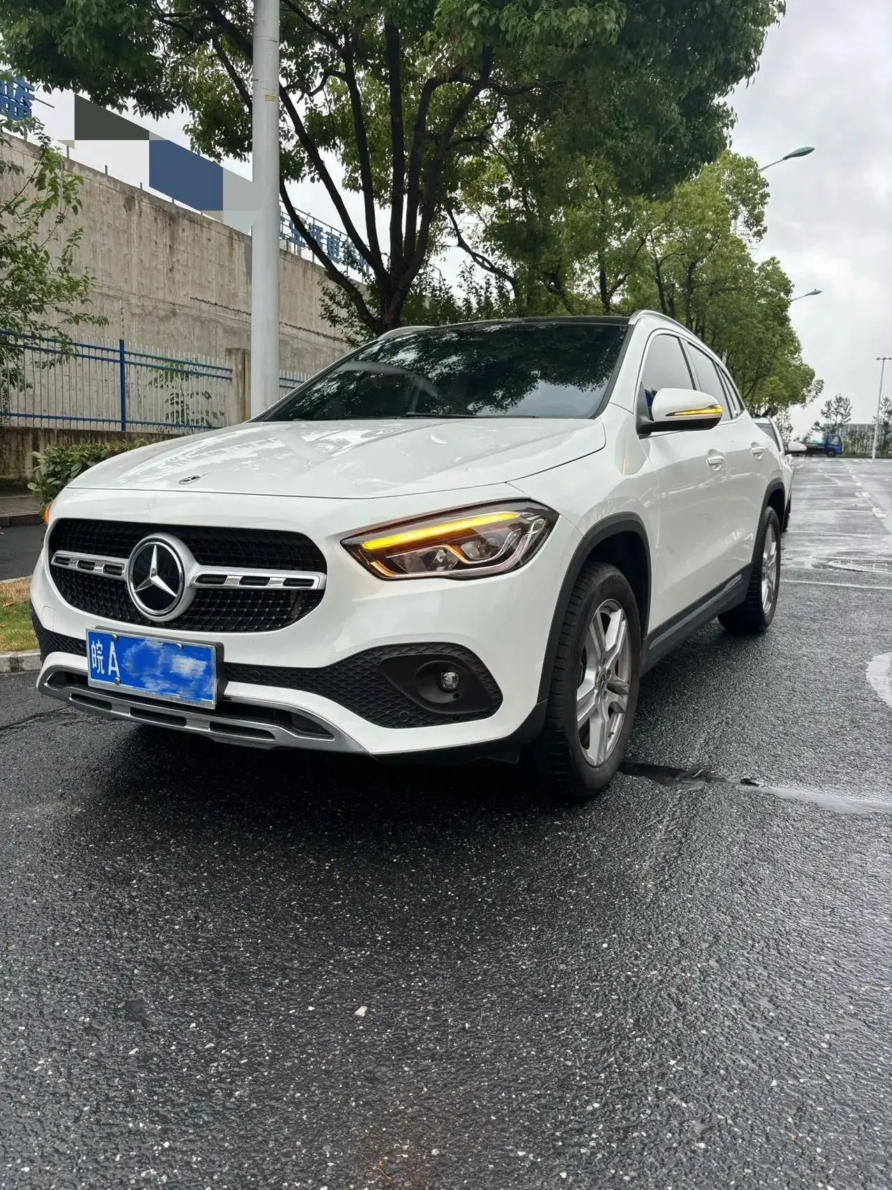 Open image lightbox: Mercedes Benz GLA 2022 model, facelifted GLA 200
