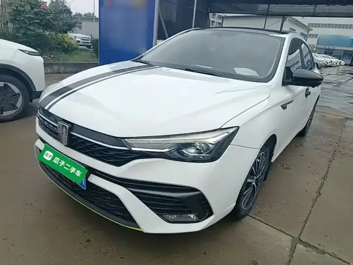 Roewe i5 2021 1.5L CVT Star Edition - View 1