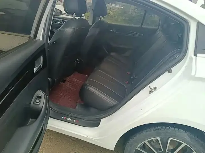 Roewe i5 2021 1.5L CVT Star Edition 17