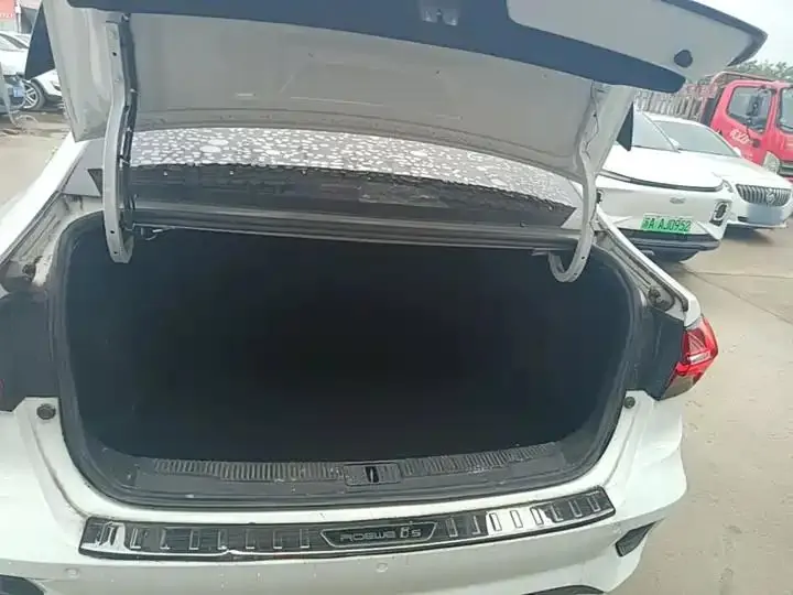 Roewe i5 2021 1.5L CVT Star Edition 19