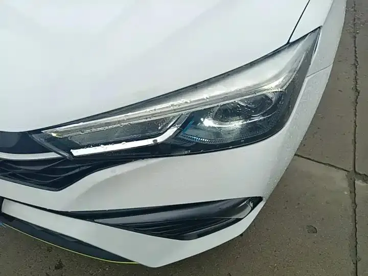 Roewe i5 2021 1.5L CVT Star Edition 24