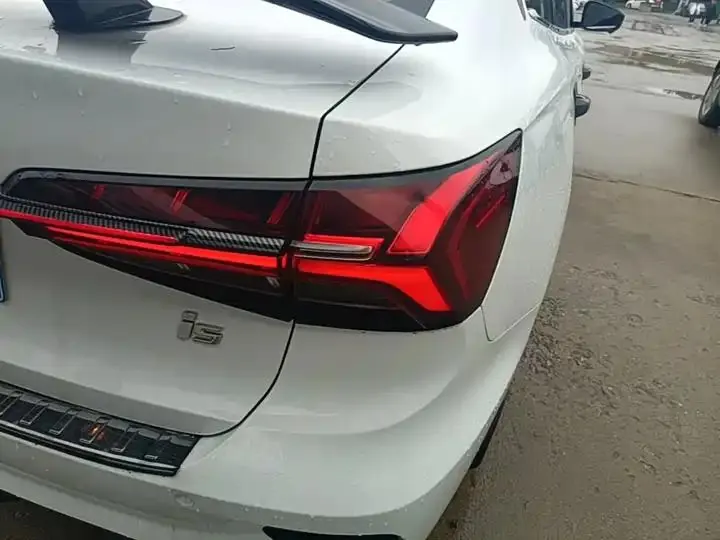 Roewe i5 2021 1.5L CVT Star Edition 8