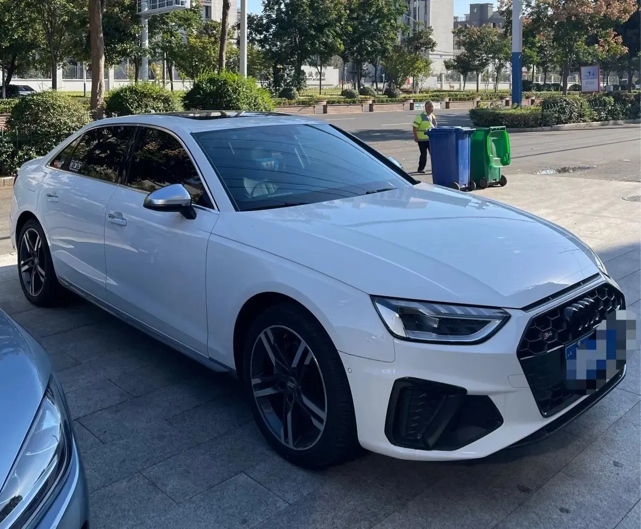 Audi A4L 2020 model 40 TFSI Luxury Dynamic Edition 2