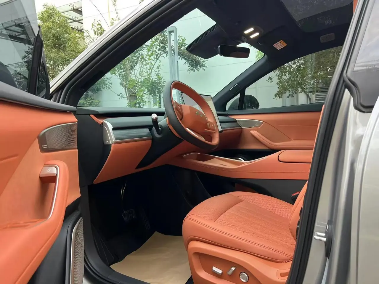 ONVO 2025 L60 60kWh rear drive version automatic gear 6