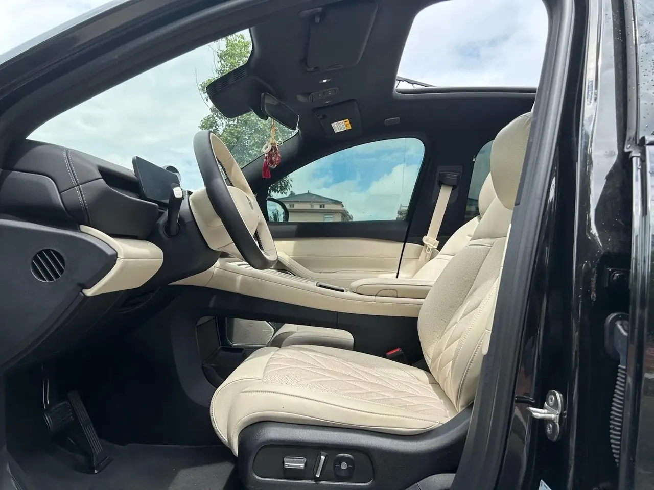 NIO 2025 ES6 75kWh automatic transmission 6