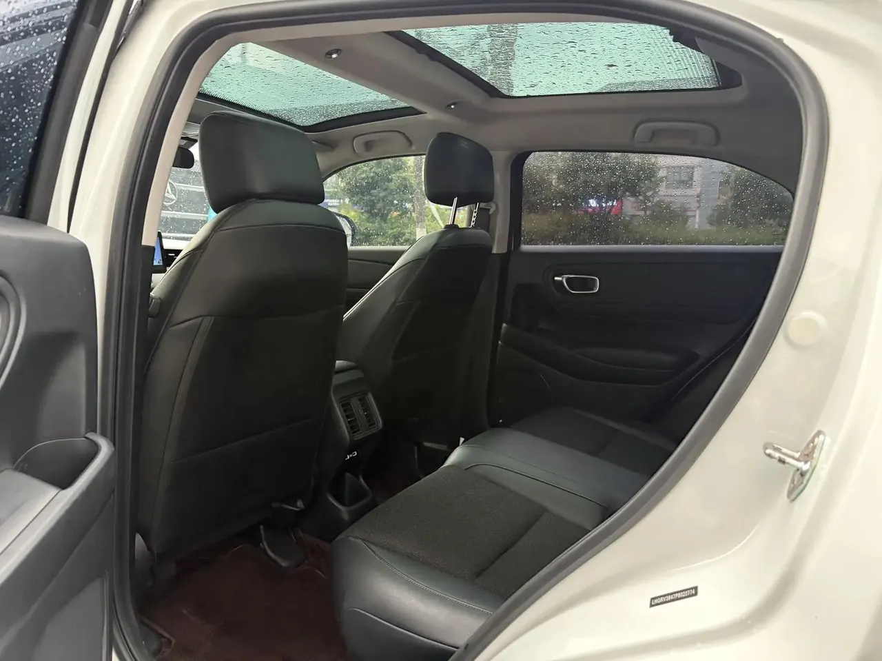 Vezel 2023, 1.5L CVT Mid-Grade Model 6