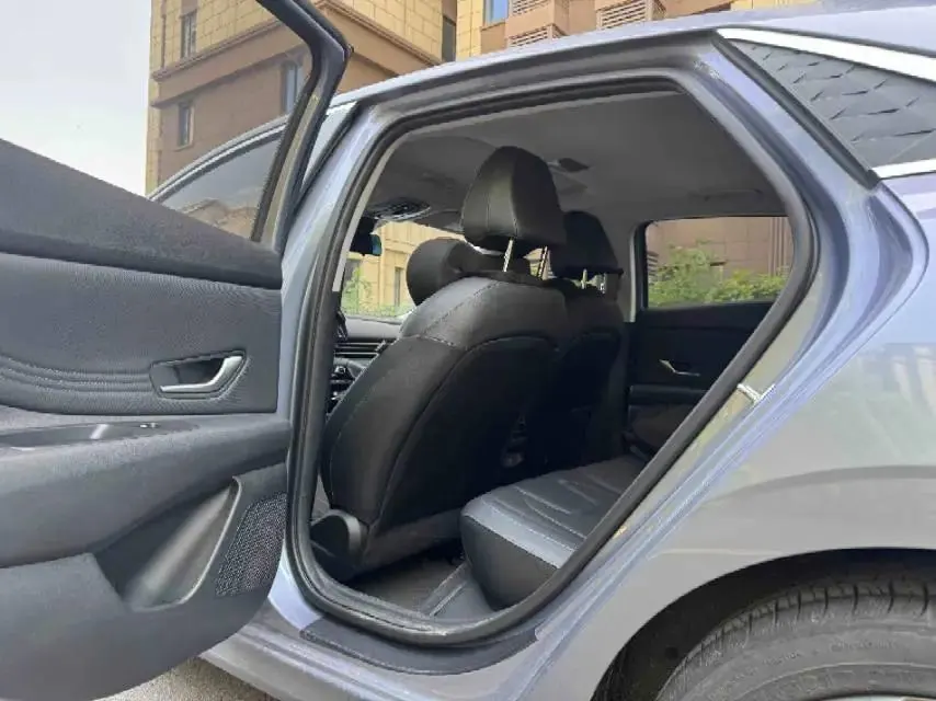 Elantra 2023 1.5L CVT LUX Prestige Edition 7