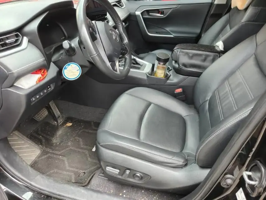 Toyota 2023 RAV4 Rongbo 2.0 Stepless Two-Drive Fashion Plus Edition Automatic Gear 2