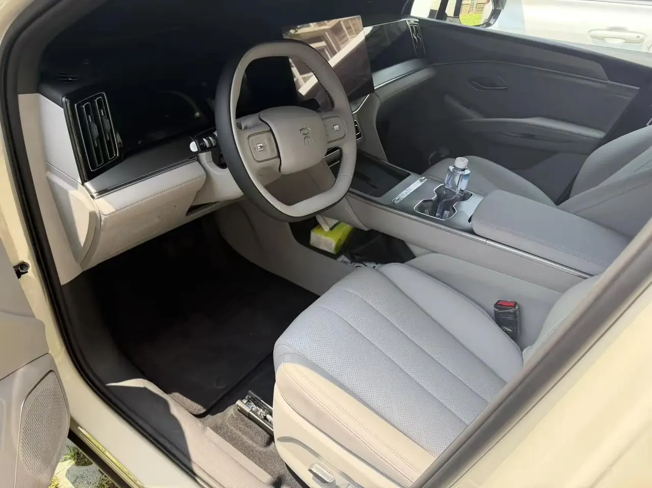 BYD 2026 Song Ultra EV 710KM Exceed Automatic Transmission 5