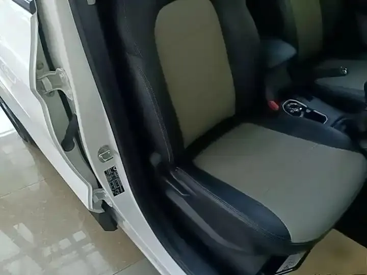 WuLing Hongguang S3 2019 1.5L Manual Standard Country VI 25