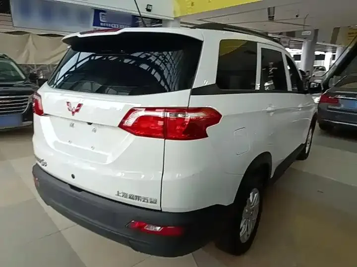 WuLing Hongguang S3 2019 1.5L Manual Standard Country VI 7
