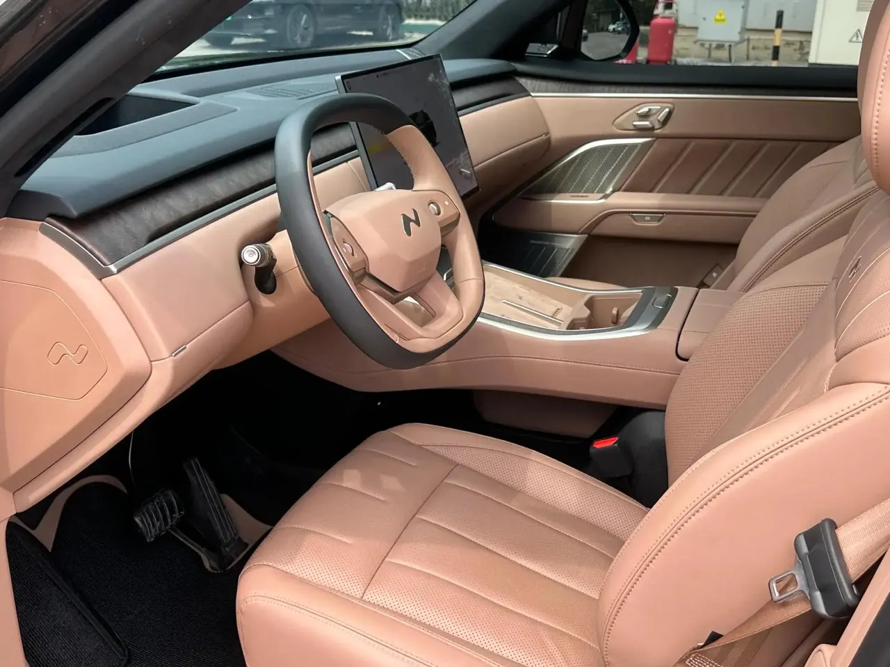 ONVO 2025 L90 Max six-seat automatic gear 2