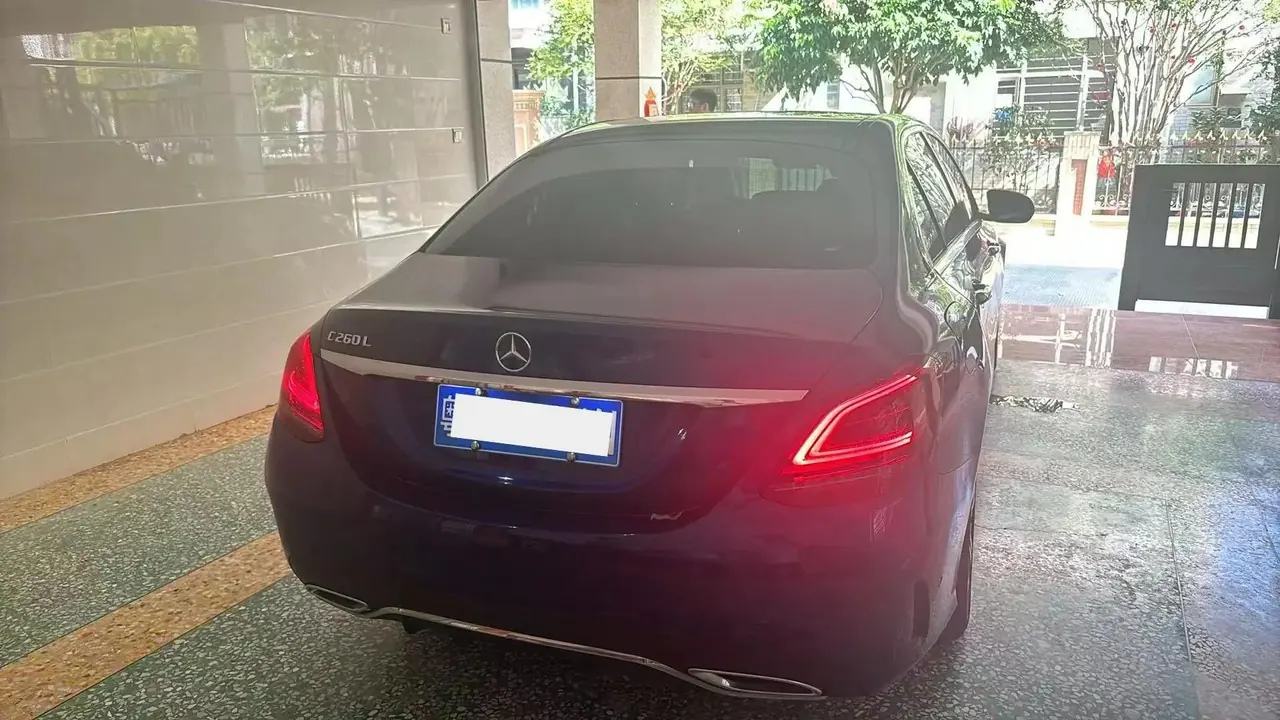 Mercedes Benz Class C 2020 C 260 L Sports Edition 2