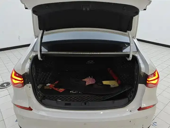 Cruze 2023 1.5L Dual Clutch Pleasant Edition 4