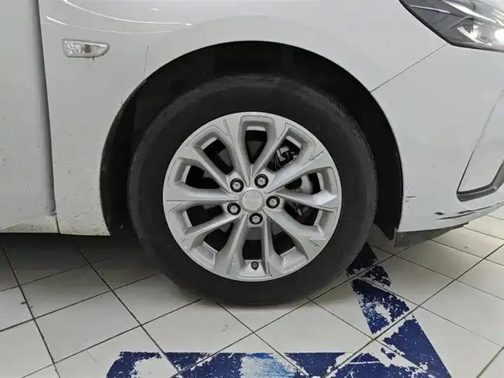 Cruze 2023 1.5L Dual Clutch Pleasant Edition 6