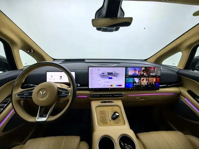 Voyah 2025 Model Dreamer PHEV 1.5T Four-Wheel-Drive Flagship Kunpeng Edition Automatic 4