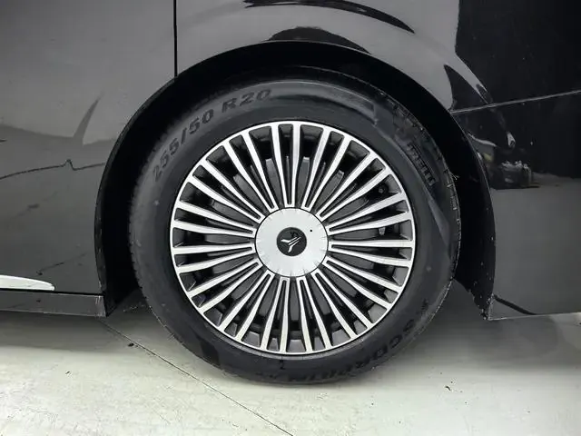 Voyah 2025 Model Dreamer PHEV 1.5T Four-Wheel-Drive Flagship Kunpeng Edition Automatic 8