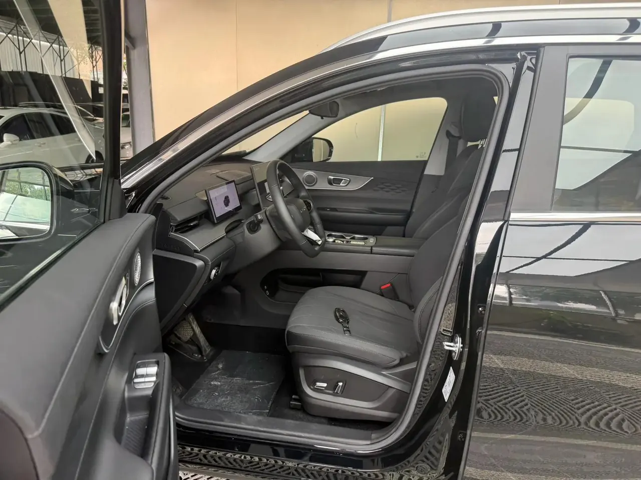 Chery 2025 Tiggo 8 PLUS 1.6TGDI 290TGDI Comfortable Automatic Gear 5