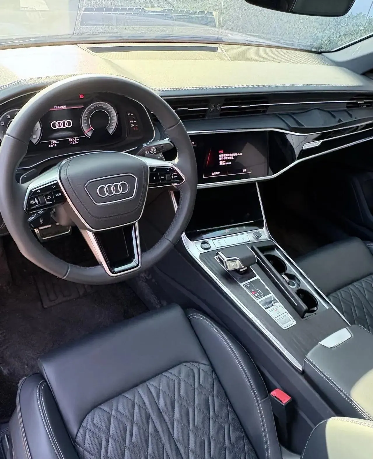 Audi 2025 A6L 2.0TFSI 45TFSI Quattro Enjoy Dynamic (Modified) Automatic Gear 2
